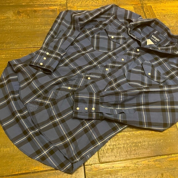 Wrangler Other - Vintage Wrangler Pearl Snap Long Sleeve Shirt 70’s s 15” collar small blue plaid
